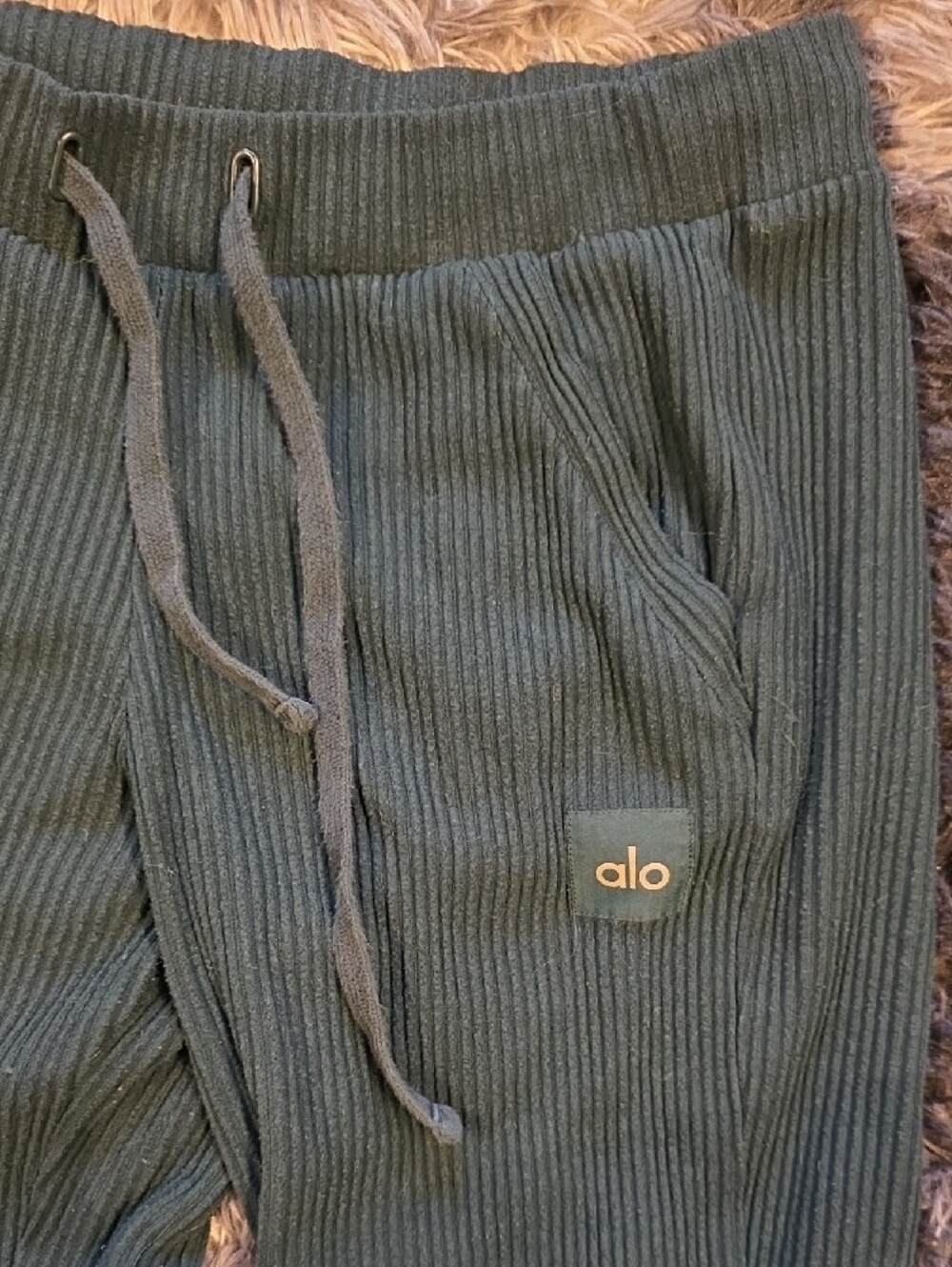 ALO Yoga Ribbed Drawstring Joggers - Picture 2 of 2